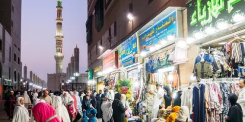 7 Daftar Oleh-Oleh Umroh yang Paling Dicari Jemaah Indonesia