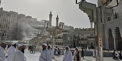 Cuaca Makkah Bulan Januari hingga Desember Panduan Umroh